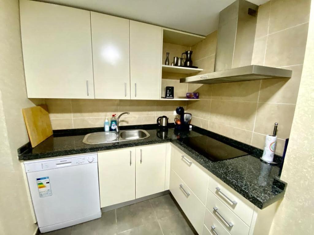 Apartment Алкайдеса Екстериор снимка